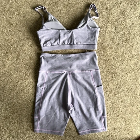 Kittenish Workout Set - Biker shorts/sports bra - Picture 2 of 2